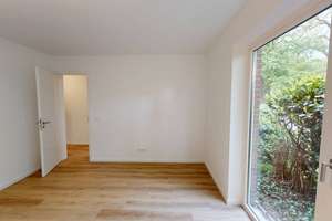 Einziehen und Wohlfühlen: Sanierte 4-Zimmer-Wohnung mit TERRASSE in ruhiger Lage – Adebarweg 23, 22559 Rissen, Hamburg – Vorschaubild 5