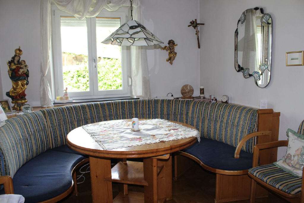 Immobilie in Thierhaupten - Gepflegtes Architektenhaus in Top Lage Thierhauptens! - Bild 2