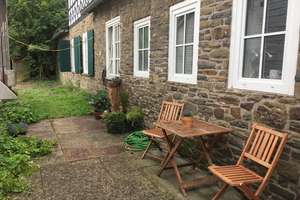 Charmante 2-Zimmer-Wohnung mit Terrasse auf idyllischem Gutshof in Hagen-Dahl