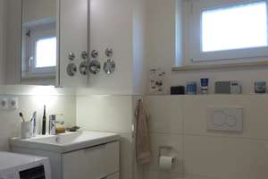 Von Privat - Hochwertig renovierte 4.5-Zimmer Wohnung mit großem Balkon, hell, ruhig – Die vollständige Adresse der Immobilie erhältst du vom Anbieter., 81825 Josephsburg, München – Vorschaubild 10
