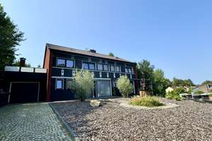 Traumhaus, kernsaniert mit Einliegerwohnung, Sauna, Balkon, uneinsehbarer Garten, extravagante Bäder – Die vollständige Adresse der Immobilie erhältst du vom Anbieter., 40699 Erkrath – Vorschaubild 1