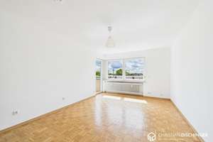 Viel Platz zum Wohnen – 4-Zimmer-Wohnung mit Balkon und Aufzug – 93053 Kasernenviertel, Regensburg – Vorschaubild 2