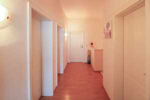 Viel Platz: Gepflegte Doppelhaushälfte mit Garten, Freistellplatz und einer Garage in Innenstadtlage – Deggendorf (Kreis) – Vorschaubild 10
