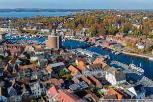 Historisches Ensemble -Altstadt von Eckernförde- Hafennähe – Rendsburg-Eckernförde (Kreis) – Vorschaubild 9