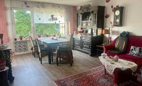 SEHR GEPFLEGTE WOHNUNG BEZUGSFREI ZUM 01.09.2025