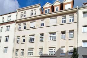 Von Privat: Gepflegte 3-Zimmer-Wohnung mit Parkett, Balkon und EBK in Leipzig-Gohlis