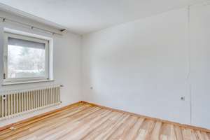 Bungalow mit Entwicklungspotenzial – Ihre Chance zur individuellen Verwirklichung – Die vollständige Adresse der Immobilie erhältst du vom Anbieter., 94437 Mamming – Vorschaubild 18