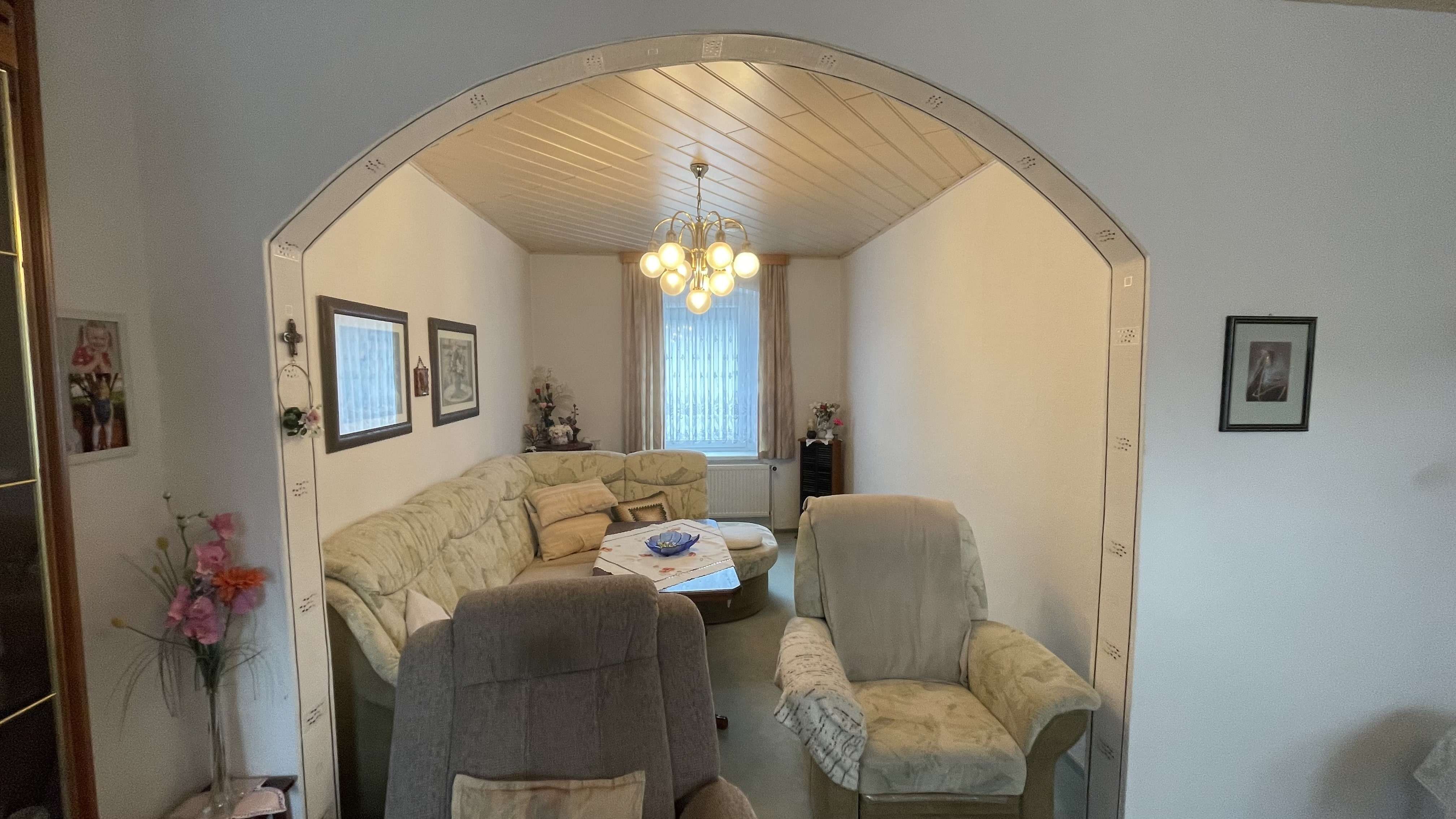 Immobilie in Egeln - Wohnhaus mit Ausbaureserve - Bild 1