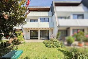 Familienglück in Schorndorf - sonniges Reihenmittelhaus mit Garten, zwei Balkonen und eigener Garage – Die vollständige Adresse der Immobilie erhältst du vom Anbieter., 73614 Schorndorf – Vorschaubild 1