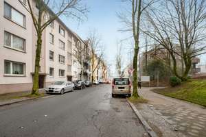 Zusammengelegt und modernisiert – großzügige Wohnung mit zwei Kellerräumen in Bochum-Hamme – Die vollständige Adresse der Immobilie erhältst du vom Anbieter., 44809 Hamme, Bochum – Vorschaubild 16
