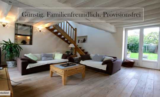 Freistehendes Einfamilienhaus mit Garten und Garage in ruhiger Lage