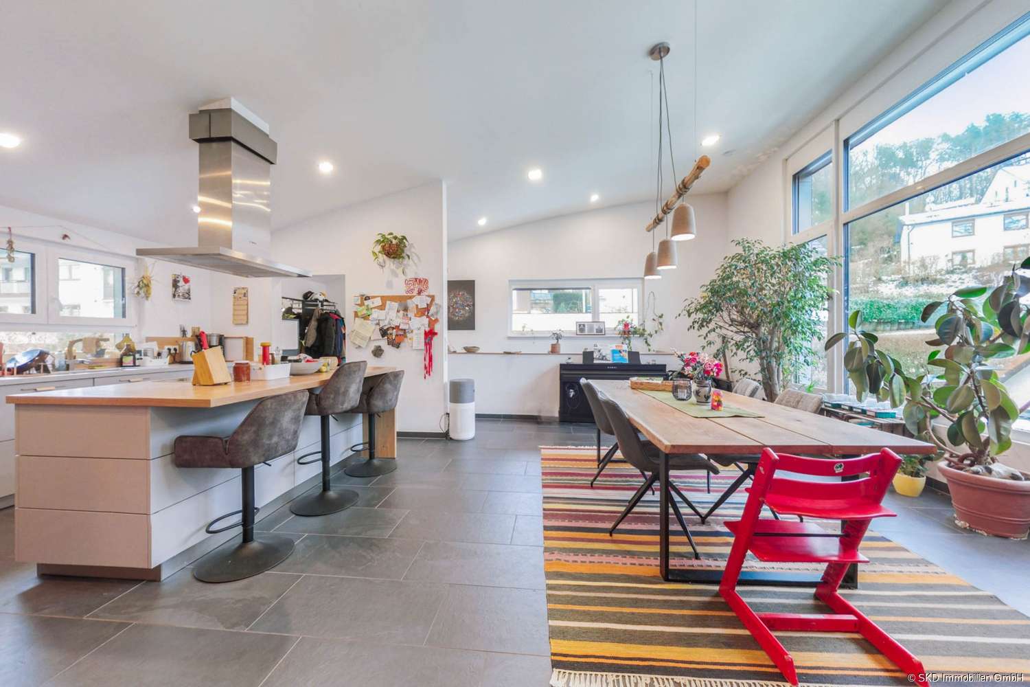 Immobilie in Schefflenz - Schefflenz: Ein Zuhause, zwei Wohnwelten – Modernes Zweifamilienhaus für Familie, Eltern & Kapitalan - Bild 3