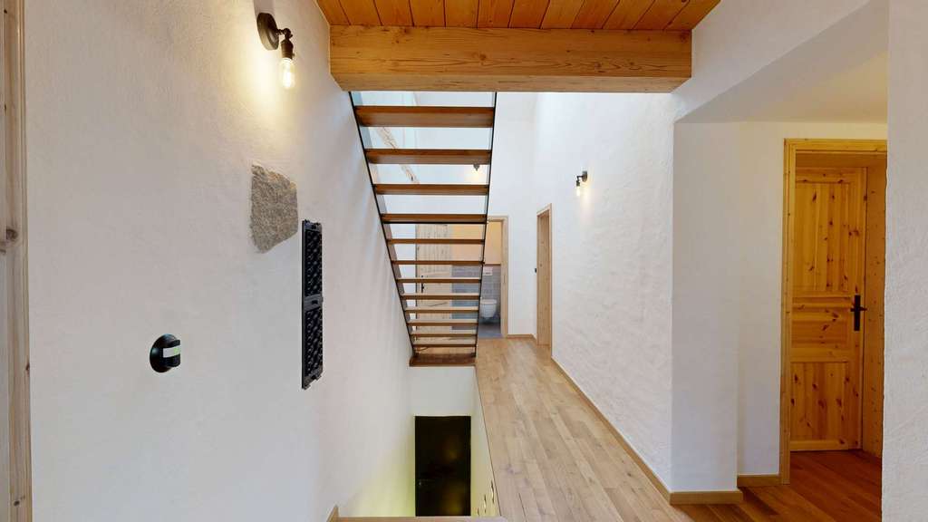 Immobilie in Neureichenau - Modernisiertes Landhaus mit Pool, beheizter Doppelgarage und Ausbaupotenzial in Neureichenau - Bild 2