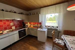 Viel Platz für Ihre Wohnideen: Familienhaus mit Charme und unverbaubarem Ausblick – Die vollständige Adresse der Immobilie erhältst du vom Anbieter., 31863 Coppenbrügge – Vorschaubild 3