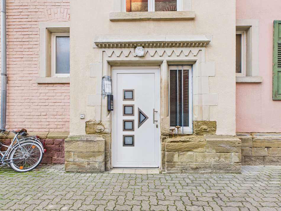 02 Eingang Vorderhaus