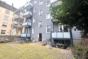 Anfrage stop ! Modernisierte 2-Zimmer-Wohnung mit Balkon in attraktiver Lage