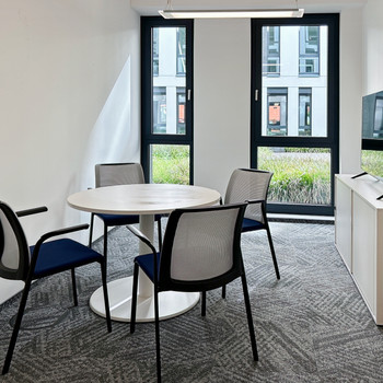 Großraumbüros für 10 Personen in HQ HangarOne