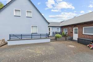 Modernes Ein- bis Zweifamilienhaus mit Einliegerwohnung in begehrter Lage von KR Elfrath!! – Die vollständige Adresse der Immobilie erhältst du vom Anbieter., 47829 Gartenstadt, Krefeld – Vorschaubild 21