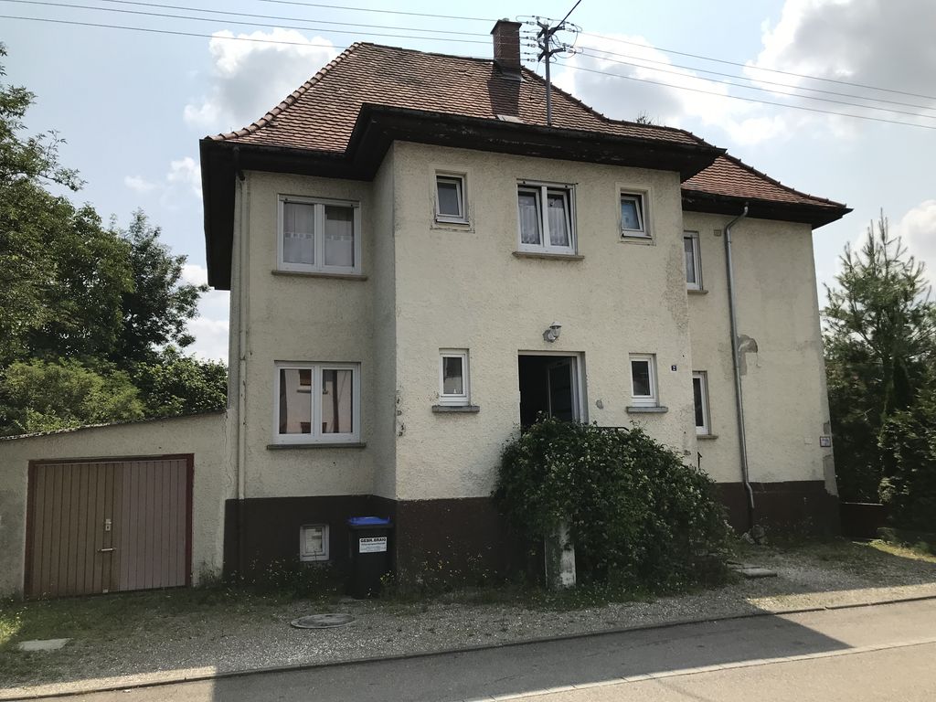 Gepflegtes 6ZimmerMehrfamilienhaus in Erbach, AlbDonau