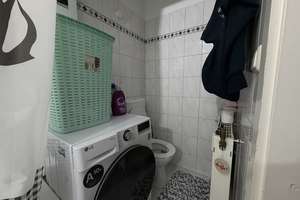 Charmante Dachgeschosswohnung im Altbau mit 2,5 Zimmern in der Wiesbadener Innenstadt – Die vollständige Adresse der Immobilie erhältst du vom Anbieter., 65185 Mitte, Wiesbaden – Vorschaubild 9