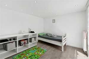 Familienhaus in Illertissen-Tiefenbach: Charme trifft auf großes Potenzial – Neu-Ulm (Kreis) – Vorschaubild 8