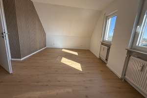 3,5-Zimmer Wohnung mit EBK , Schwaig zentrale Lage, ab 1.9./1.10. – Roethenbacher Straße 1a, 90571 Schwaig bei Nürnberg – Vorschaubild 1