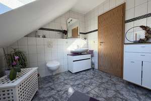Familienfreundliches Einfamilienhaus mit separater Einliegerwohnung – Die vollständige Adresse der Immobilie erhältst du vom Anbieter., 32602 Vlotho – Vorschaubild 23