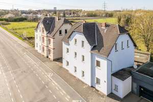 Generationenwohnen möglich: Charmantes Mehrfamilienhaus zur Eigennutzung – Die vollständige Adresse der Immobilie erhältst du vom Anbieter., 44575 Castrop-Rauxel – Vorschaubild 1