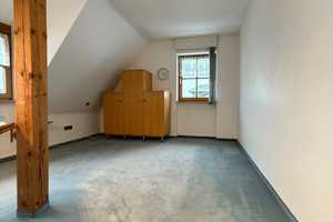 Lebensqualität pur: Vielseitige und charmante Doppelhaushälfte in idyllischer Umgebung – Ringstraße 13, 91350 Erlangen-Höchstadt (Kreis) – Vorschaubild 17