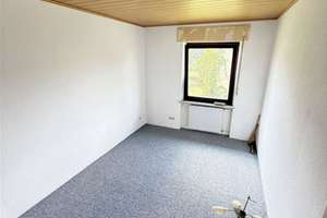 Großes Einfamilienhaus mit Einliegerwohnung – Die vollständige Adresse der Immobilie erhältst du vom Anbieter., 56357 Bogel – Vorschaubild 9