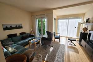 Modernes Reiheneckhaus mit Garten, Terrasse, Kamin und viel Platz für die ganze Familie