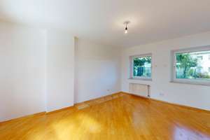 Kompaktes Stadthaus mit schönem Garten an den Niddaauen – Die vollständige Adresse der Immobilie erhältst du vom Anbieter., 60433 Frankfurter Berg, Frankfurt am Main – Vorschaubild 2