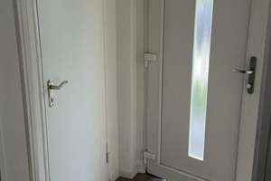 Stilvoll modernisiert: Bungalow mit Charakter in Berlin-Rudow – Die vollständige Adresse der Immobilie erhältst du vom Anbieter., 12357 Rudow, Berlin – Vorschaubild 13