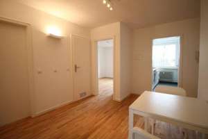 Sonnige 3-Zimmer-Wohnung in Bogenhausen, vollmöbliert   – Denninger Straße 212, 81927 Englschalking, München – Vorschaubild 3