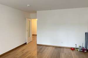 Komplett renovierte 3-Zimmer-Wohnung mit Süd-West-Bakon – Fingerkrautanger 30, 80937 Am Hart, München – Vorschaubild 4