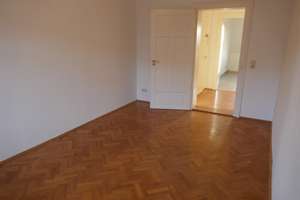 Helle Mansardwohnung mit Blick über Dresden in Elbnähe – Weimarische Str. 1, 1127 Pieschen-Süd, Dresden – Vorschaubild 14