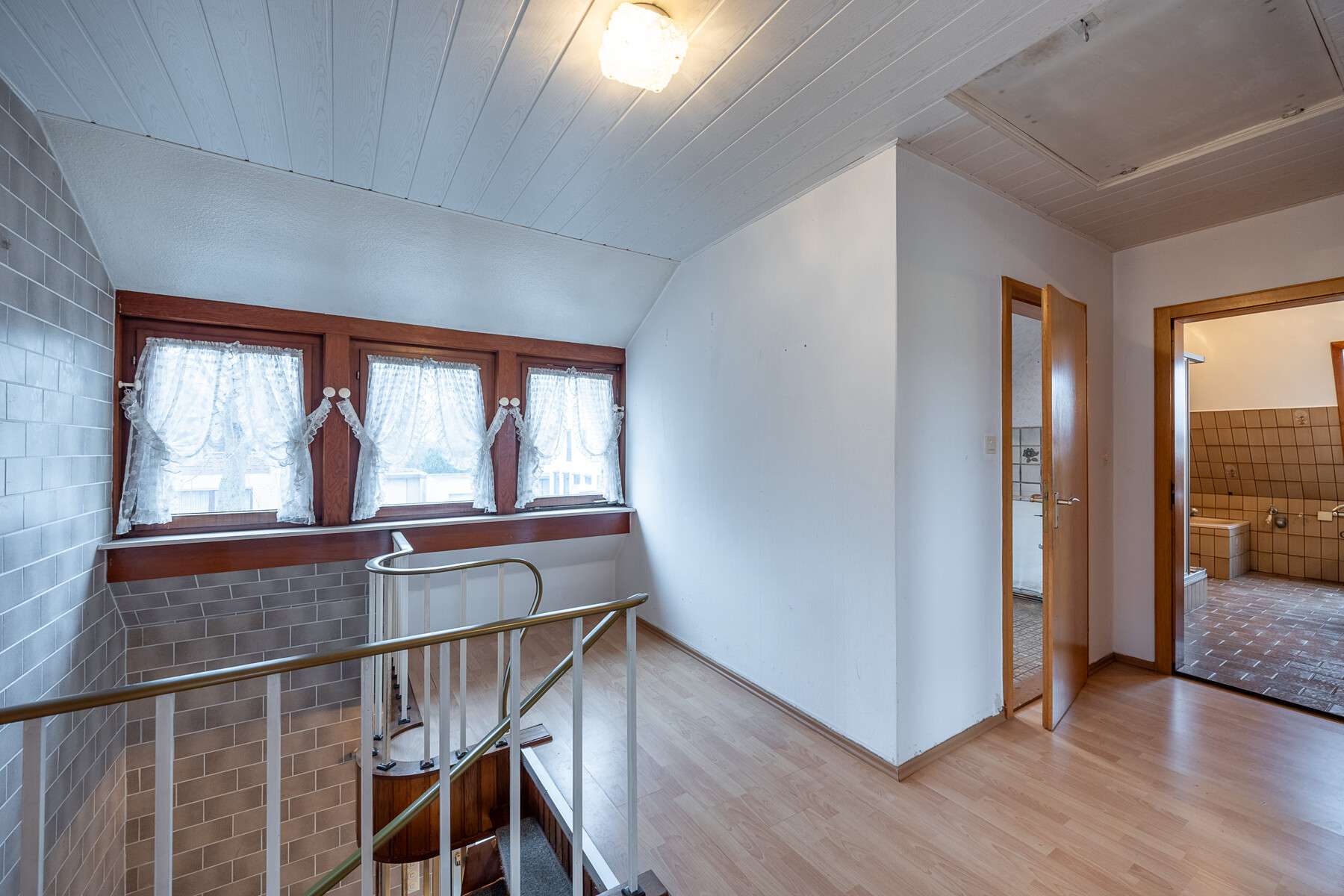 Immobilie in Weyhe - Offene Besichtigung: Fr.13.02.26 um 15:30Uhr
Geräumiges Einfamilienhaus mit Garten in zentraler Lag - Bild 2