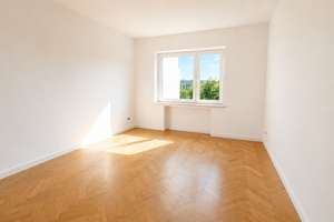 Erstbezug nach Sanierung: Stilvolle 3-Zimmer-Wohnung mit 2 Balkonen – Moltkestraße XX, 40477 Pempelfort, Düsseldorf – Vorschaubild 3