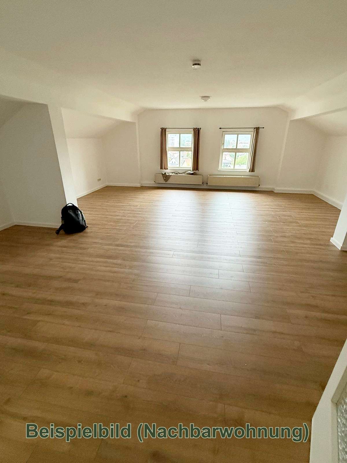 Immobilie in Neuötting - Kapitalanlage gesucht? Gefunden!
Vermietete Dachgeschosswohnung in zentraler Lage in Neuötting - Bild 1