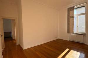 Renovierte 3-Zimmer-Altbauwohnung mit EBK in ruhiger Lage – 65185 Mitte, Wiesbaden – Vorschaubild 4