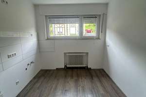 Helle, modernisierte Wohnung mit großzügigem Wohnkonzept und grünem Ausblick – Die vollständige Adresse der Immobilie erhältst du vom Anbieter., 51643 Gummersbach – Vorschaubild 9