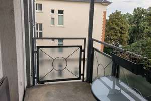 Schöne 2 Zimmer-Wohnung mit neuwertiger  EBK (1 Jahr) und Süd-Balkon in Gohlis-Süd – Kasseler Straße 39, 4155 Gohlis-Süd, Leipzig – Vorschaubild 3
