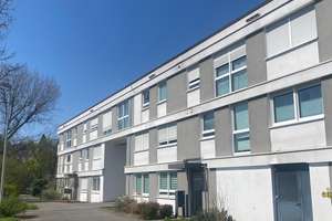 Helle 4-Zimmer-Wohnung mit Balkon in ruhiger und zentraler Lage, optional TG-Stellplatz – Die vollständige Adresse der Immobilie erhältst du vom Anbieter., 71334 Waiblingen – Vorschaubild 2