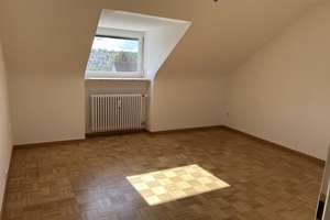Schöne 3-Zimmer-Dachgeschoss-Wohnung in Stuttgart-Ost (Frauenkopf) mit toller Aussicht – Die vollständige Adresse der Immobilie erhältst du vom Anbieter., 70184 Frauenkopf, Stuttgart – Vorschaubild 6
