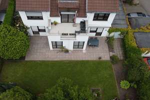 Einfamilienhaus mit Einliegerwohnung in guter, familienfreundlicher und ruhiger Wohnlage – Die vollständige Adresse der Immobilie erhältst du vom Anbieter., 42111 Uellendahl-Katernberg, Wuppertal – Vorschaubild 2