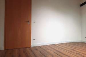 **Modernisierte und ausgefallene DG-Wohnung in Borbeck** – Schloßstr. 74, 45355 Borbeck-Mitte, Essen – Vorschaubild 10