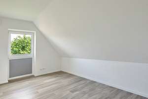 Modern. Ruhig. Sofort zuhause – Ihr stilvolles Reihenendhaus nahe Julianenpark – Die vollständige Adresse der Immobilie erhältst du vom Anbieter., 26789 Leer (Ostfriesland) – Vorschaubild 7