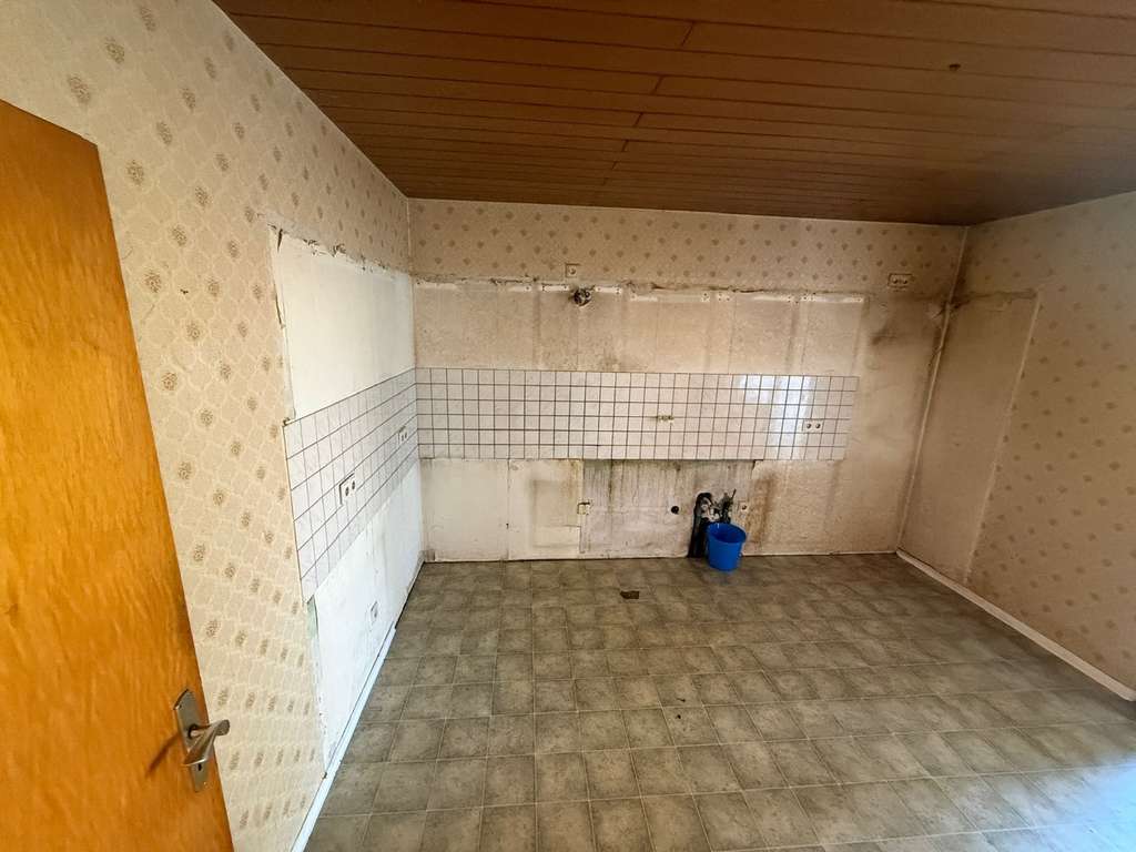 Immobilie in Andernach - Von RTI: Großzügiges Einfamilienhaus mit Garten, Balkon und Potenzial in Andernach-Kell! - Bild 3