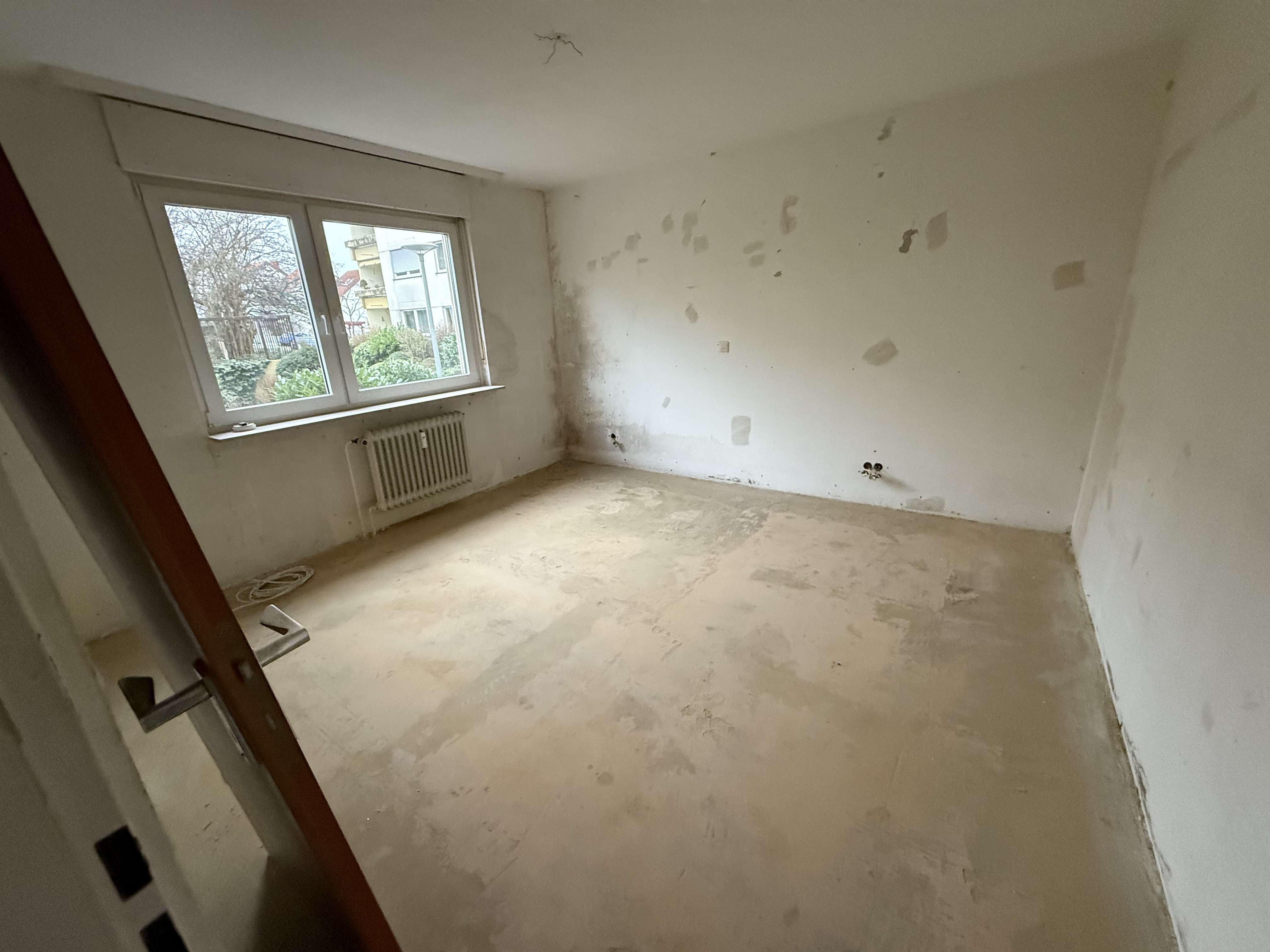 "Gestalten Sie Ihr neues Zuhause-4-Zimmer-Whg. mit Potenzial in Bad Soden-Neuenhain", Main Taunus Kreis – Bild 4