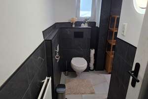 Exklusives 10 Zimmer Luxus-Einfamilienhaus mit Einbauküche, Gäste-WC  und Terrasse – 98666 Masserberg – Vorschaubild 8